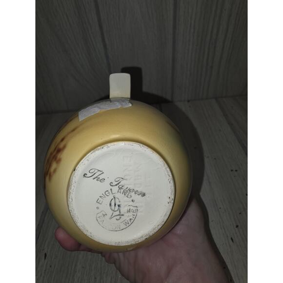 Vintage Falcon Ware THE TAVERN Pitcher Made In ENGLAND 1930's #5030 - Picture 3 of 12